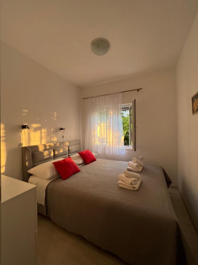 Apartmani Tamaris Vinisce Ngoại thất bức ảnh