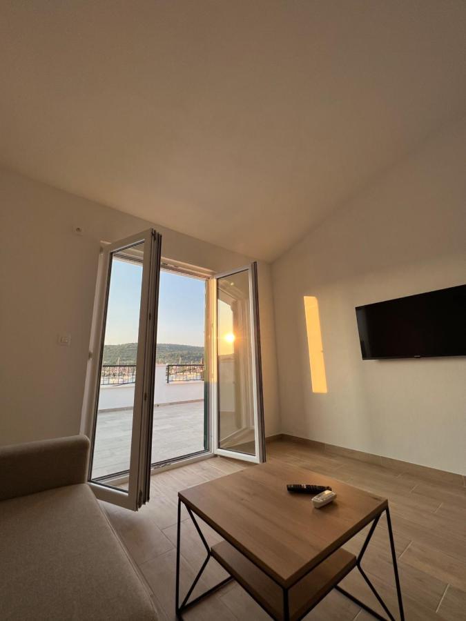 Apartmani Tamaris Vinisce Ngoại thất bức ảnh