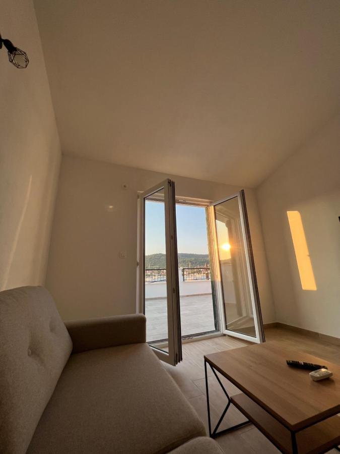 Apartmani Tamaris Vinisce Ngoại thất bức ảnh